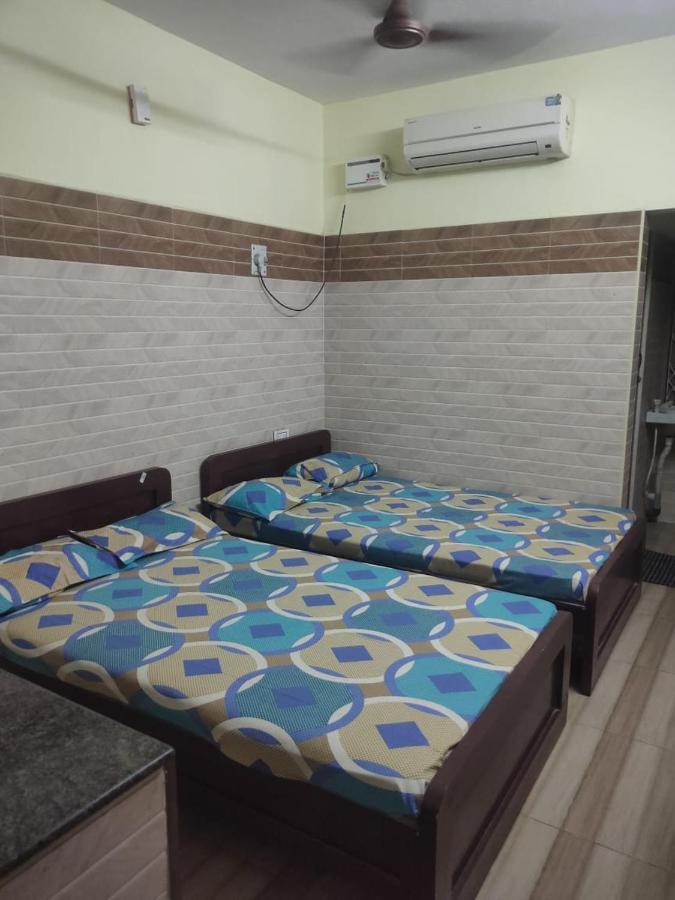 Хостел Sri Vari Residency Веллуру Экстерьер фото