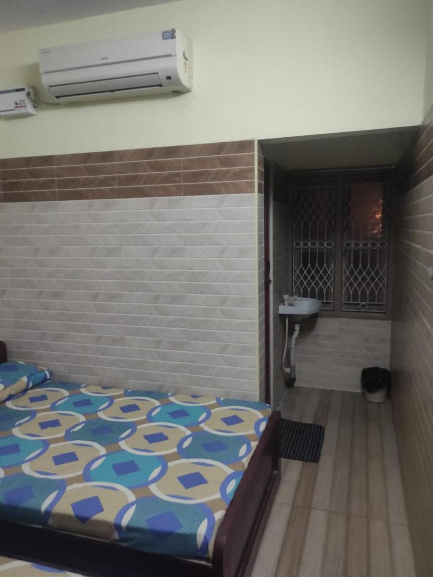 Хостел Sri Vari Residency Веллуру Экстерьер фото
