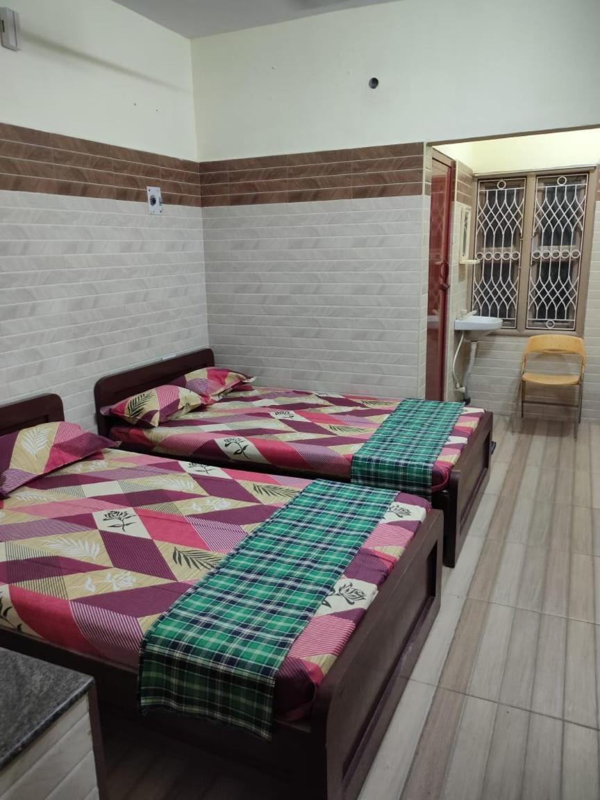 Хостел Sri Vari Residency Веллуру Экстерьер фото