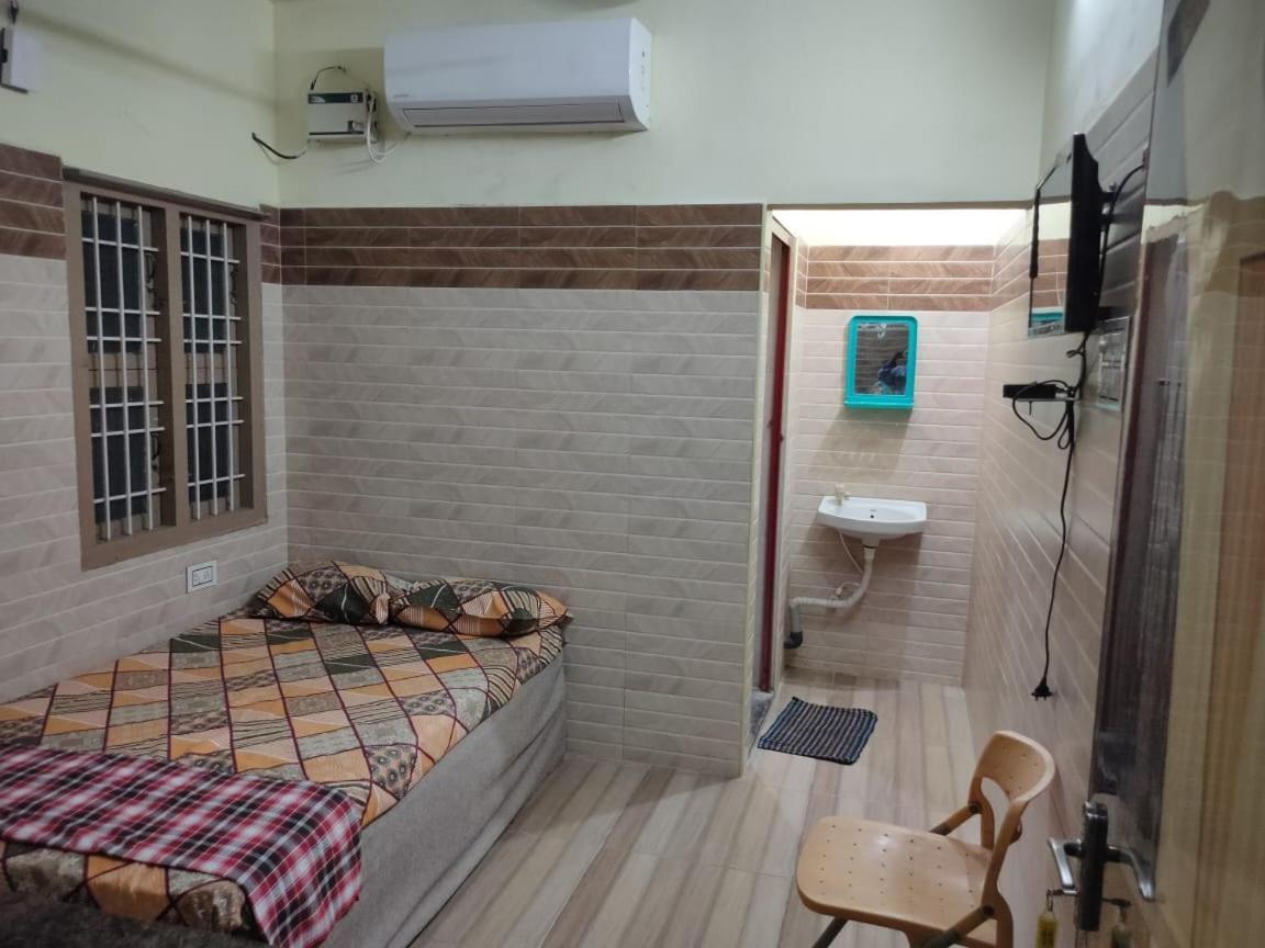 Хостел Sri Vari Residency Веллуру Экстерьер фото